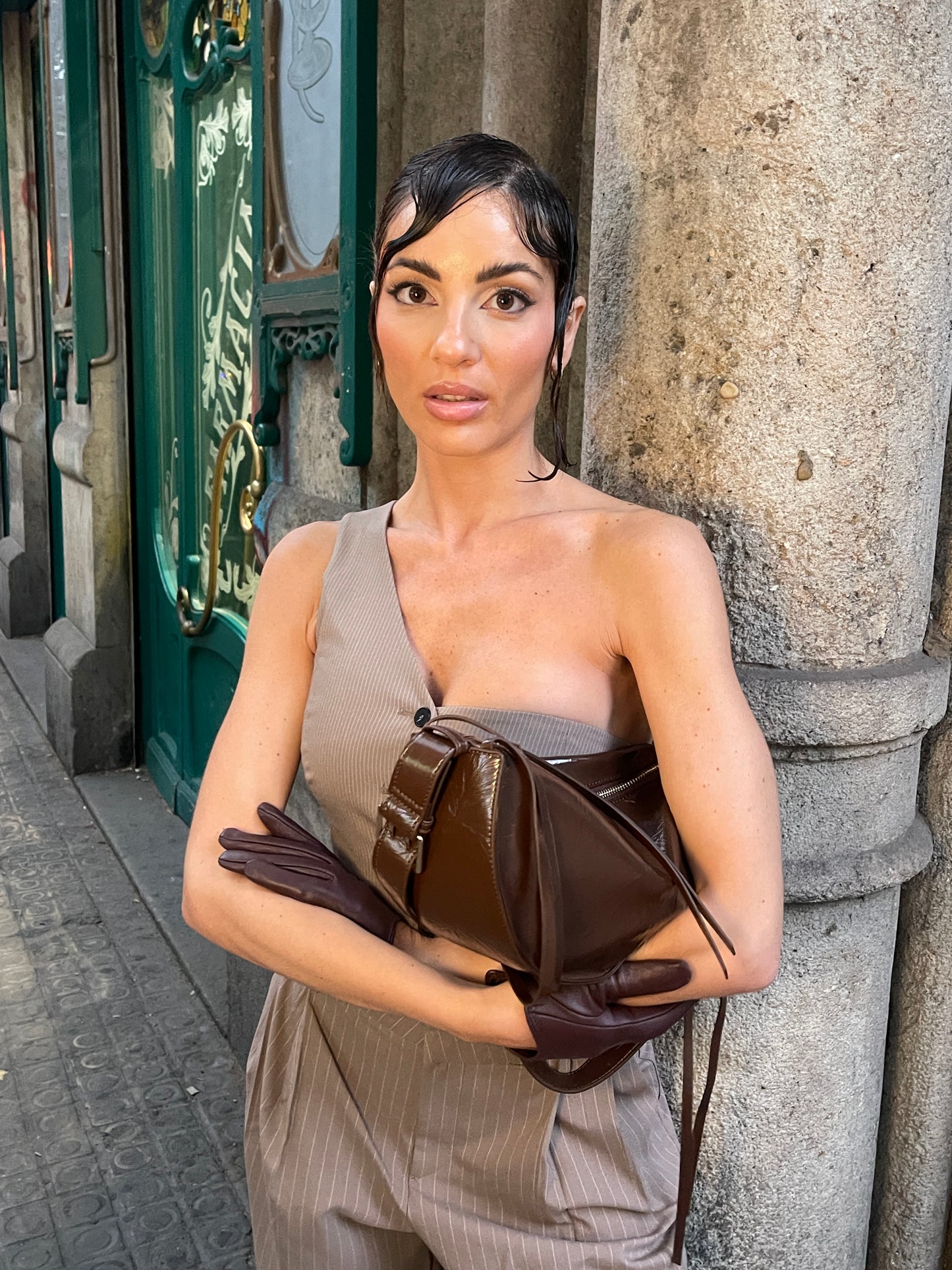 EMILY BIG Shoulder Bag - BROWN