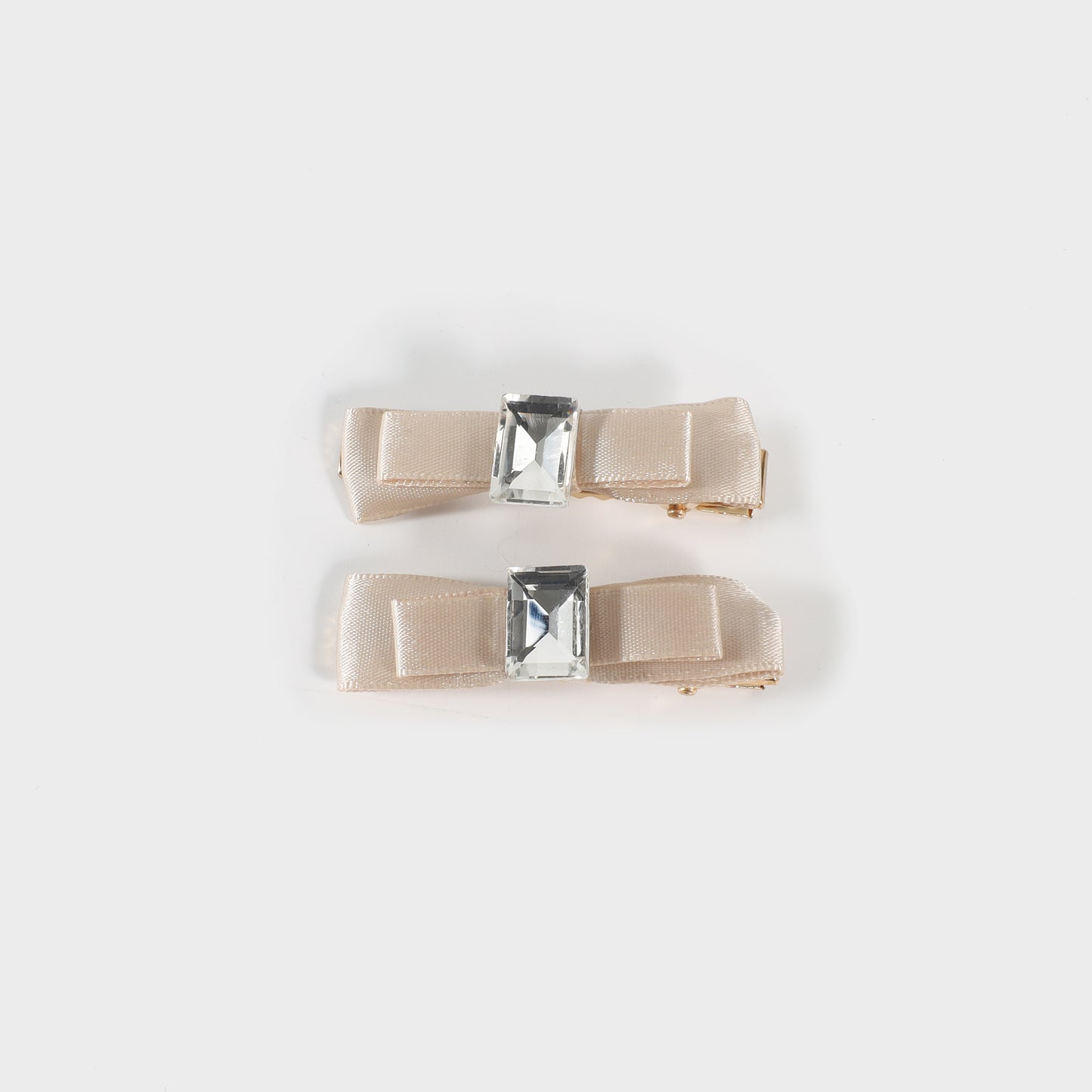Beige rhinestone clip
