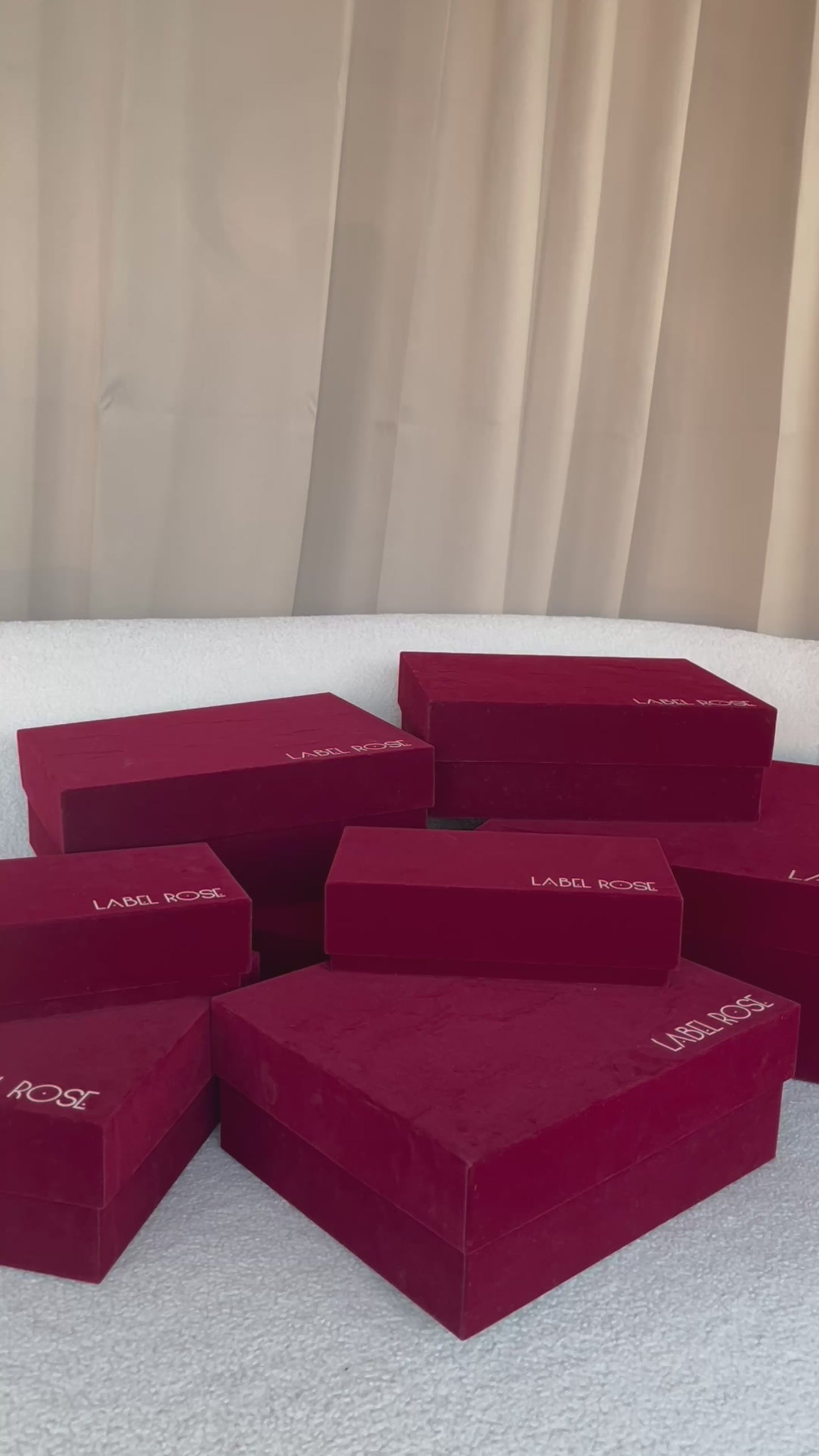 Carica e guarda video nella visualizzazione della galleria, Borsa a tracolla SIMPHONY - ROSA