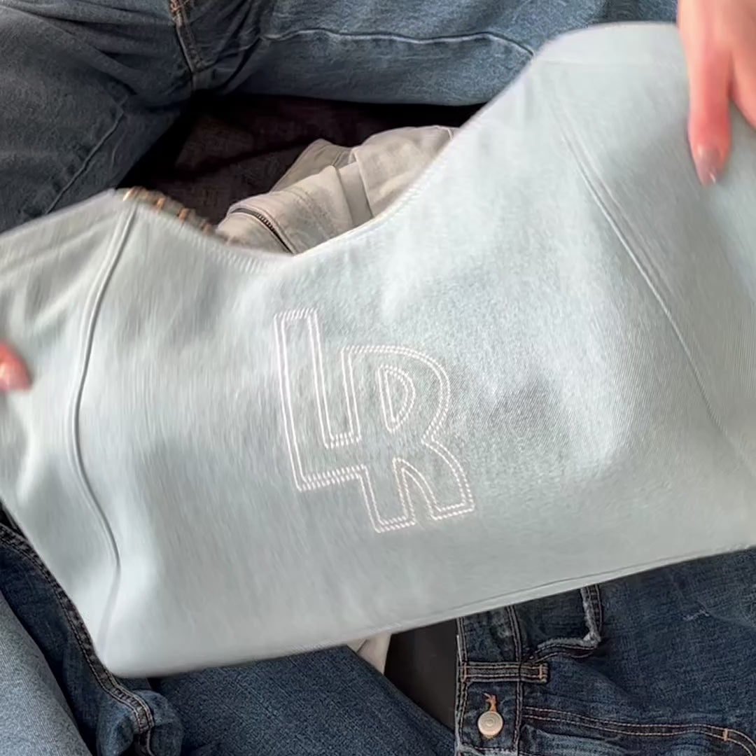 Carica e guarda video nella visualizzazione della galleria, Shopping bag a spalla CORINNE DENIM - BLACK