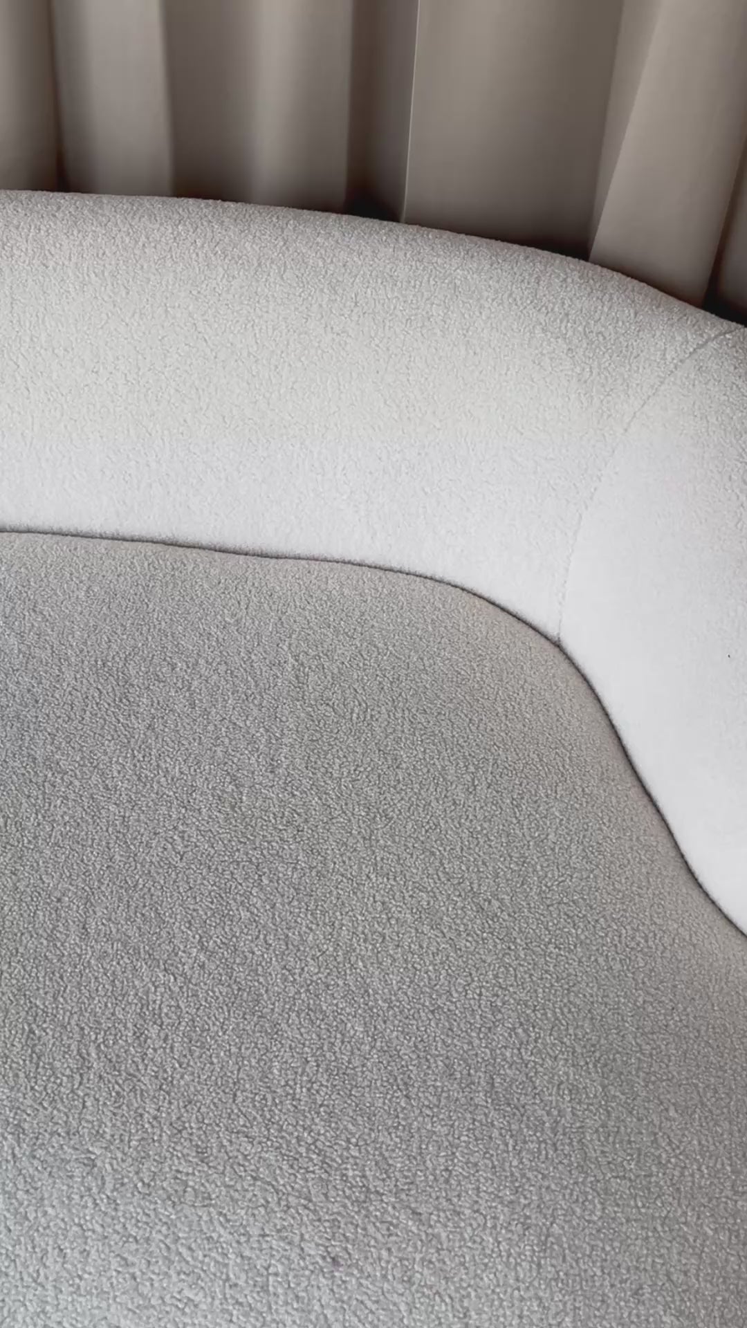 Load and play video in Gallery viewer, EMILY BIG Shoulder Bag - BROWN