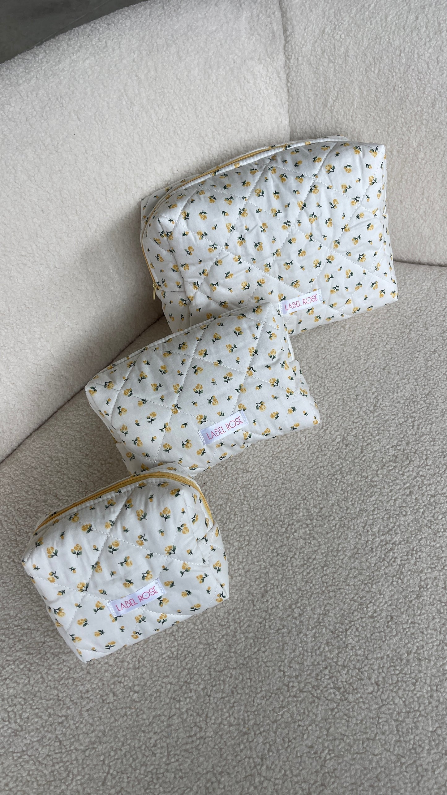 Trousse in tessuto con rose MEDIUM - GIALLO