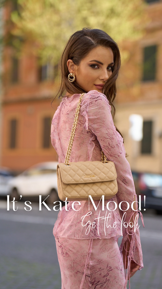 IT'S KATE MOOD!