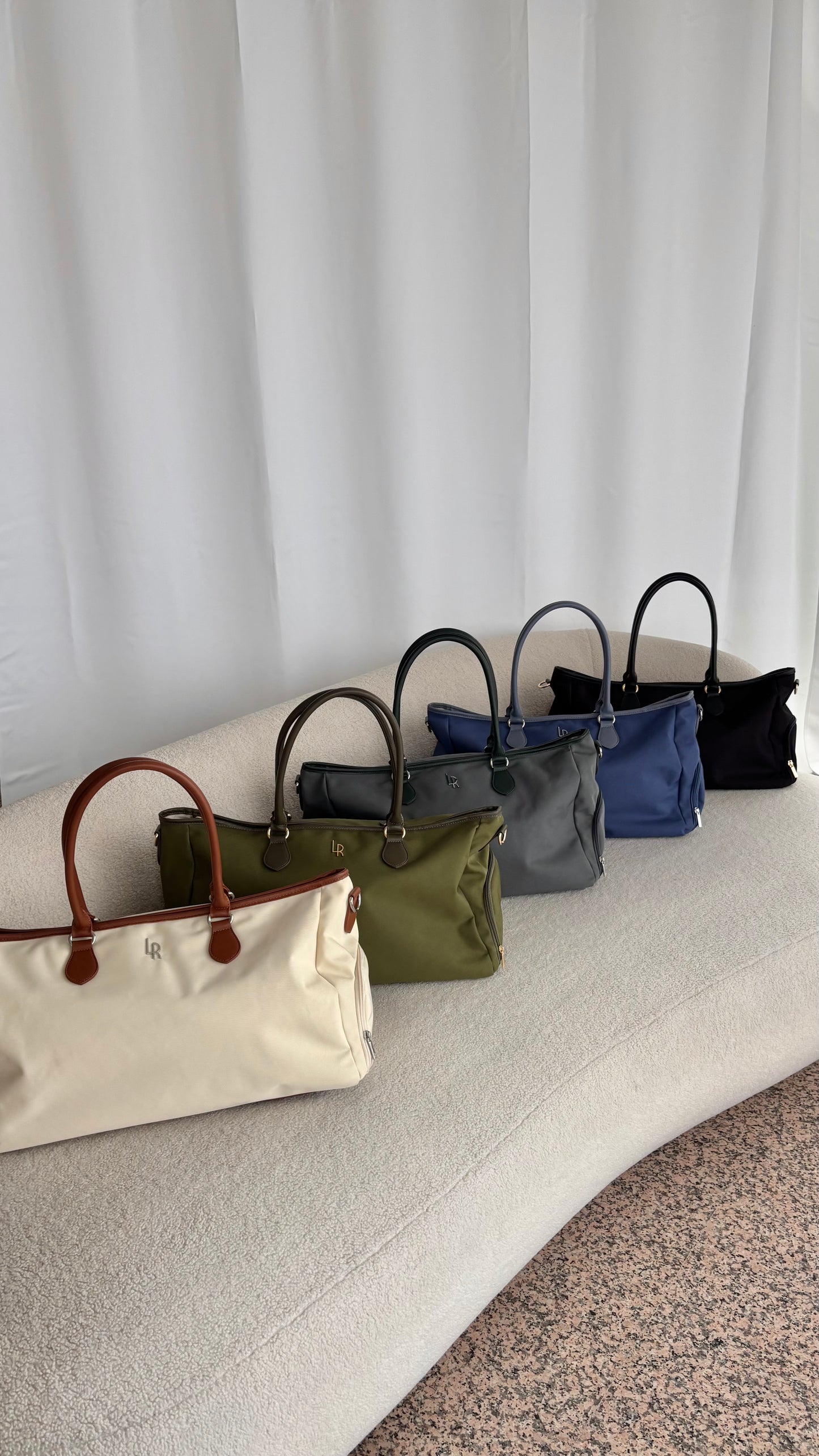 Borsone a spalla VOYAGER - BLACK