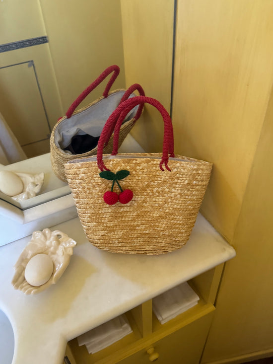 Straw bag with cherry