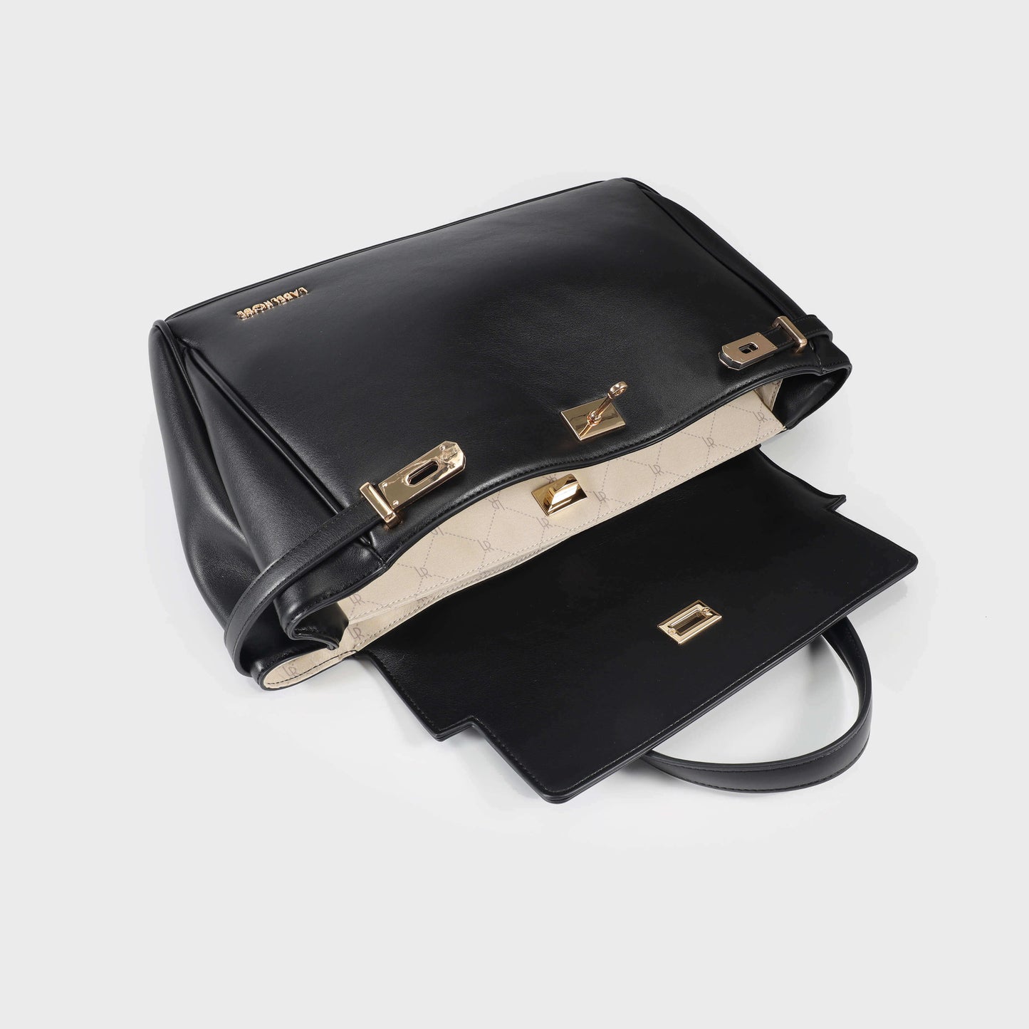 QUINN Shoulder Bag - BLACK