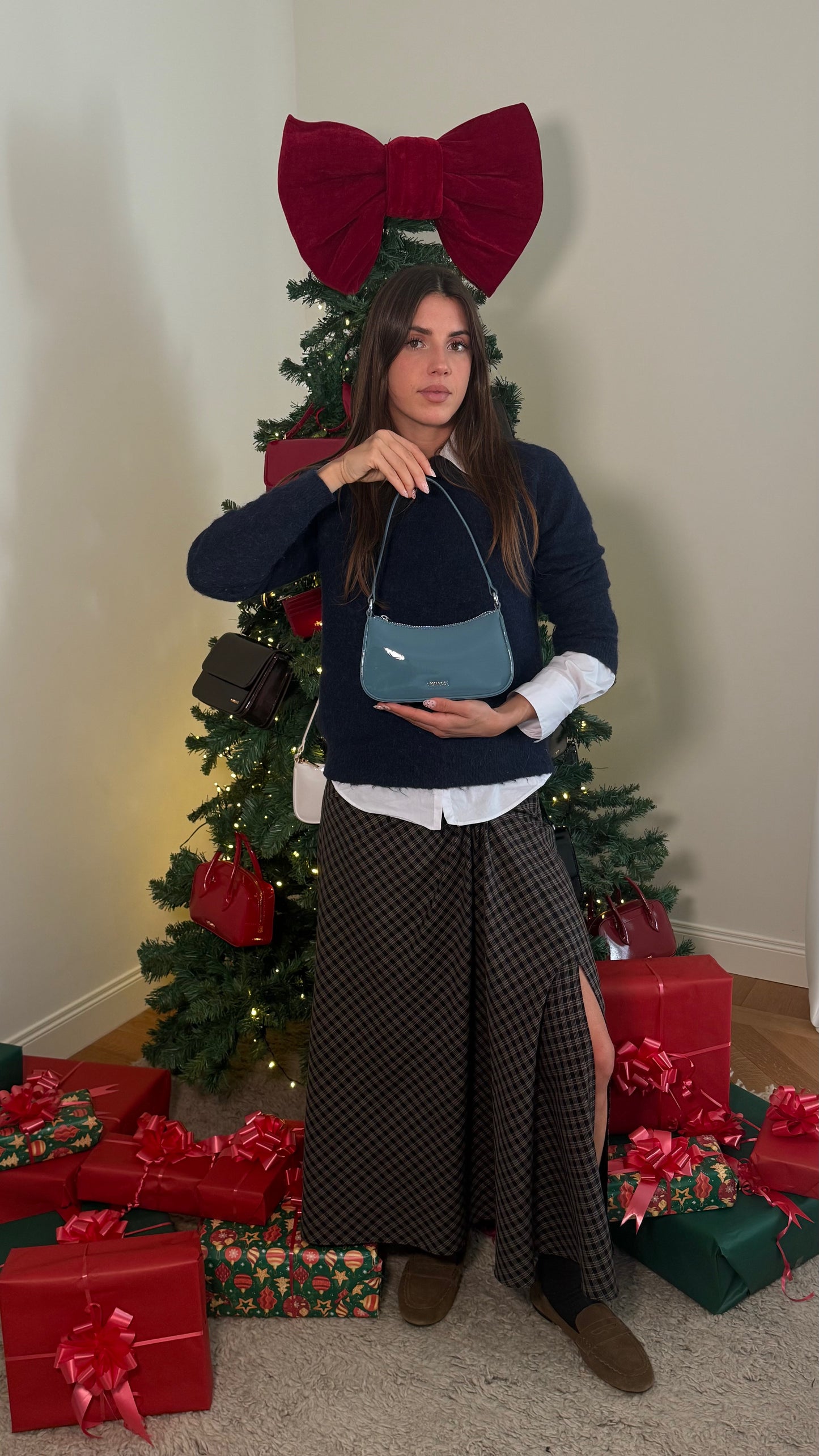 Borsa a spalla EMMA VERNICE - SKY BLUE