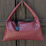 Borsa a spalla ANYA intrecciata - BURGUNDY