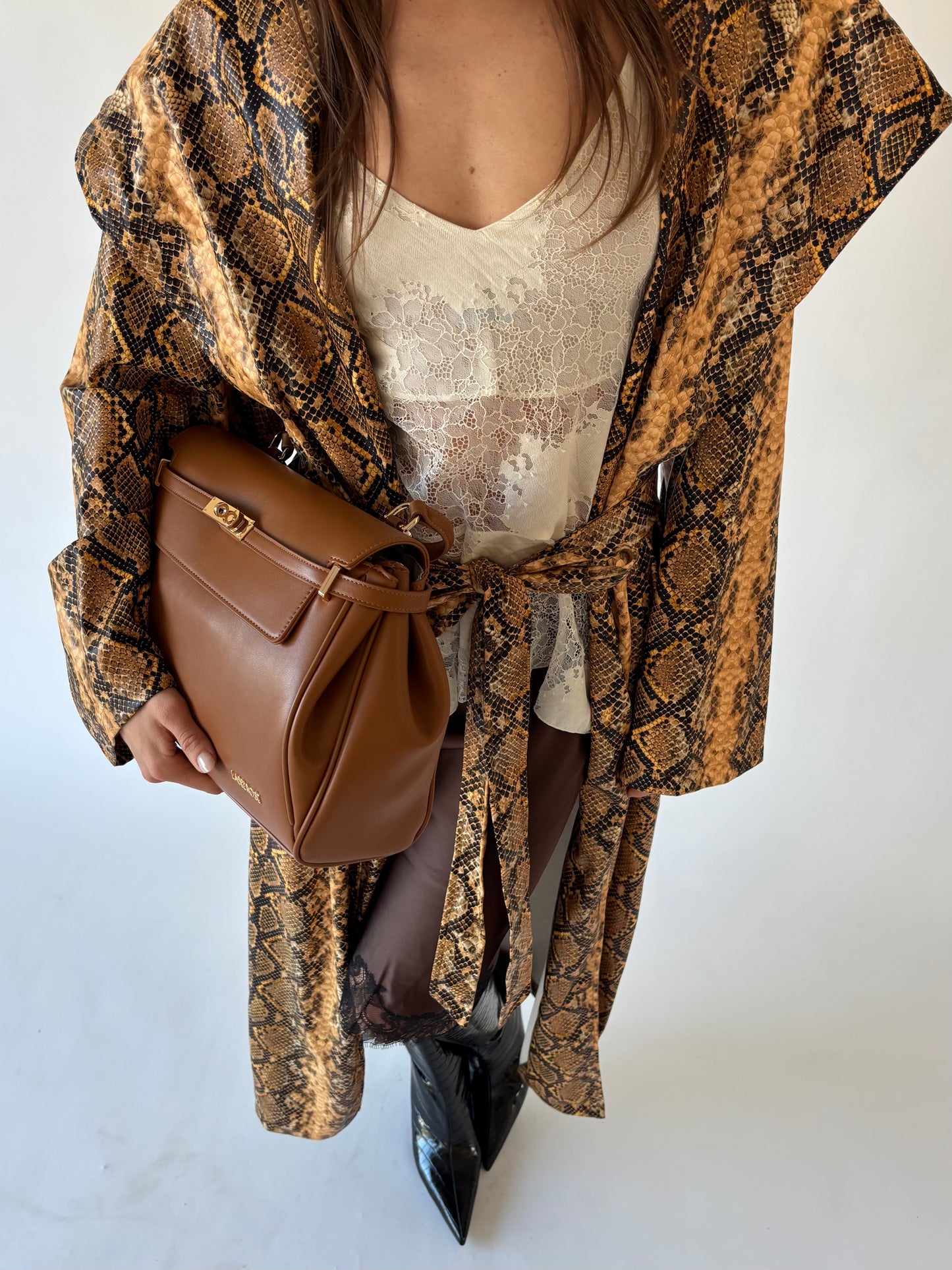 QUINN-CAMEL shoulder bag