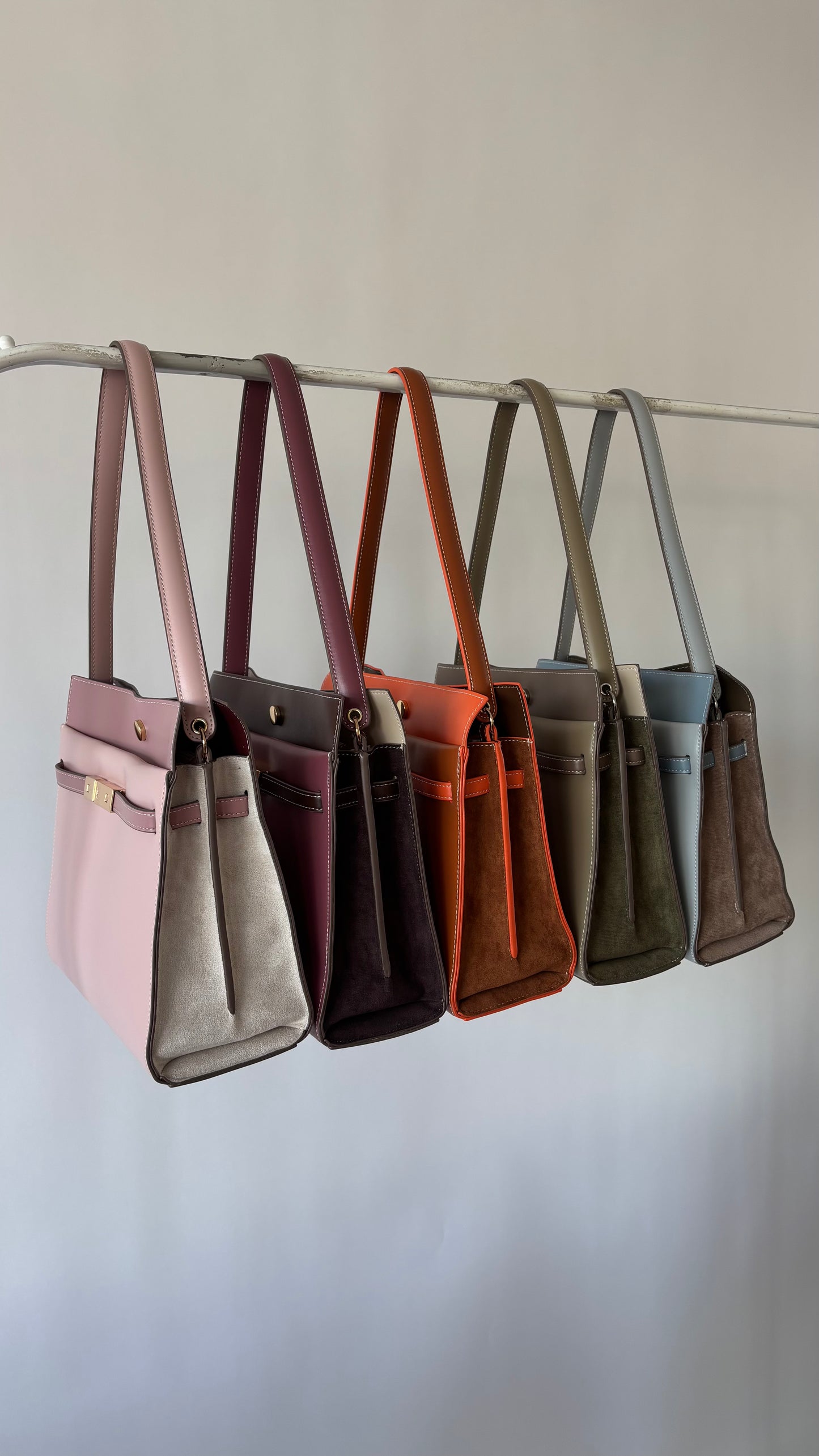 GRACE 5.0 Shoulder Bag - LIGHT BROWN