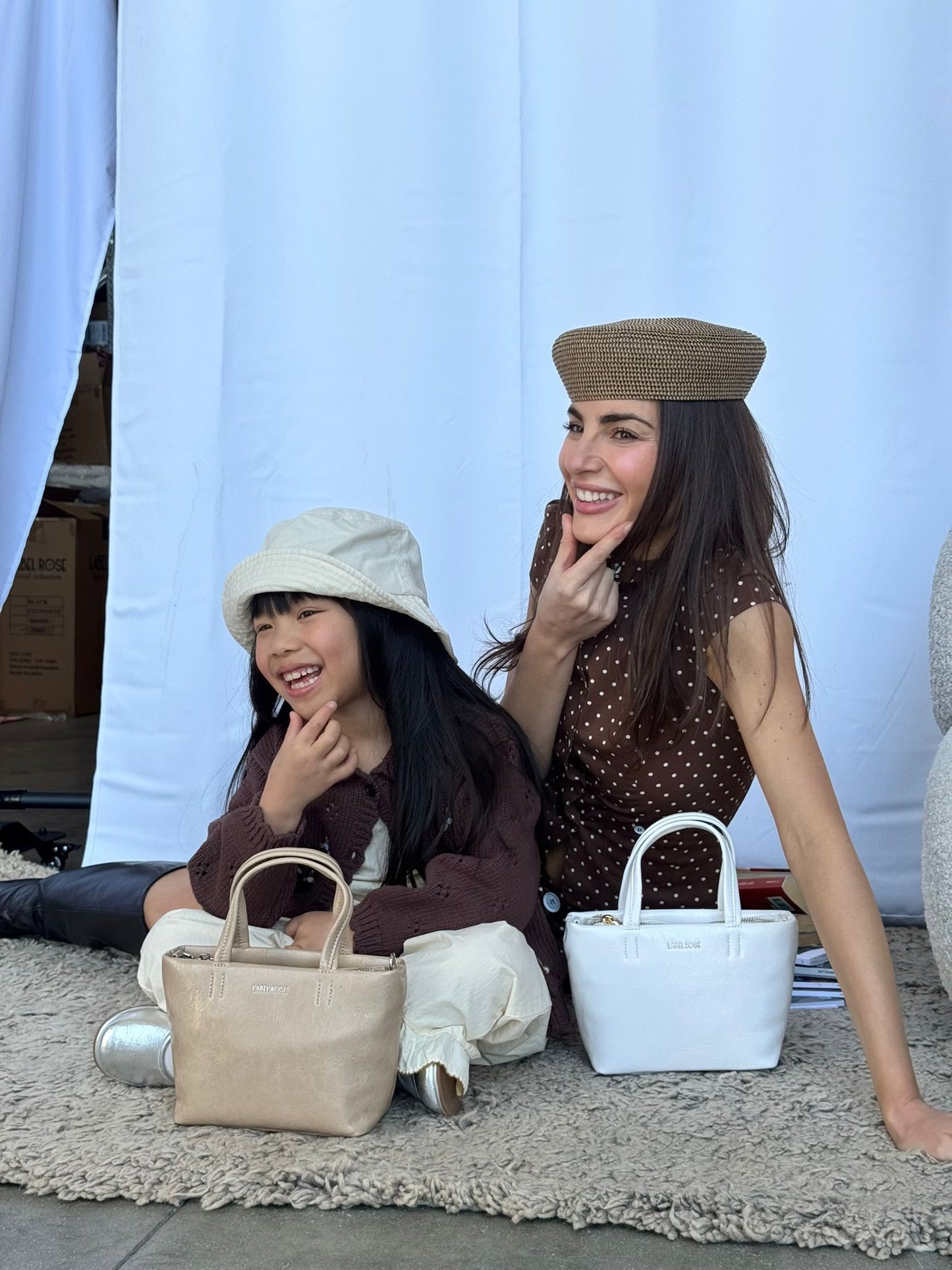 NINA Handbag - BEIGE
