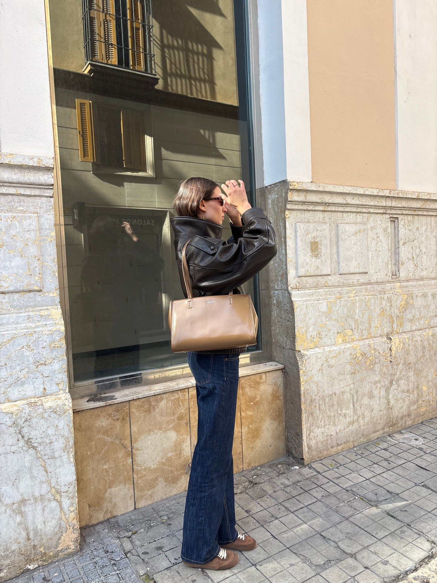 Borsa a spalla PATENT TOTE - WARM TAUPE