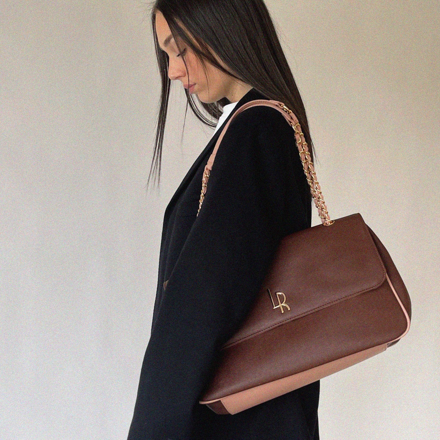 MARGARET Shoulder Bag - BROWN