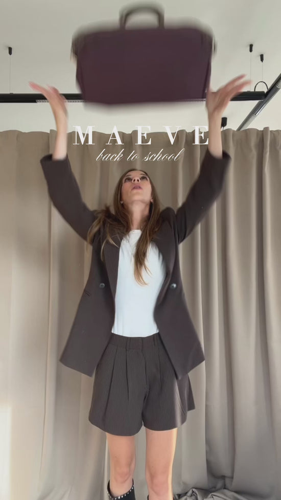 Load and play video in Gallery viewer, Maeve Shoulder Bag - TAUPE
