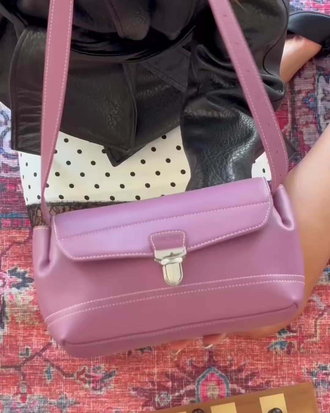 Cargar y reproducir el video en el visor de la galería, Bolso de hombro GWYNETH - AZUL VAQUERO
