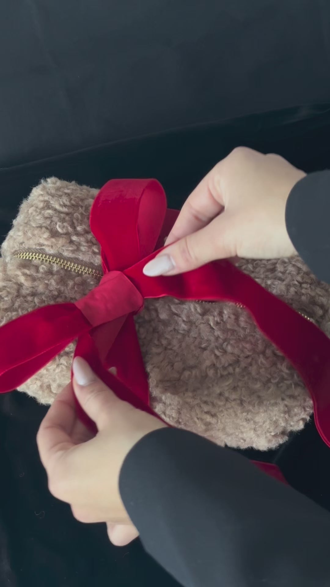 Cargar y reproducir el video en el visor de la galería, BEAUTY TEDDY - CARAMEL
