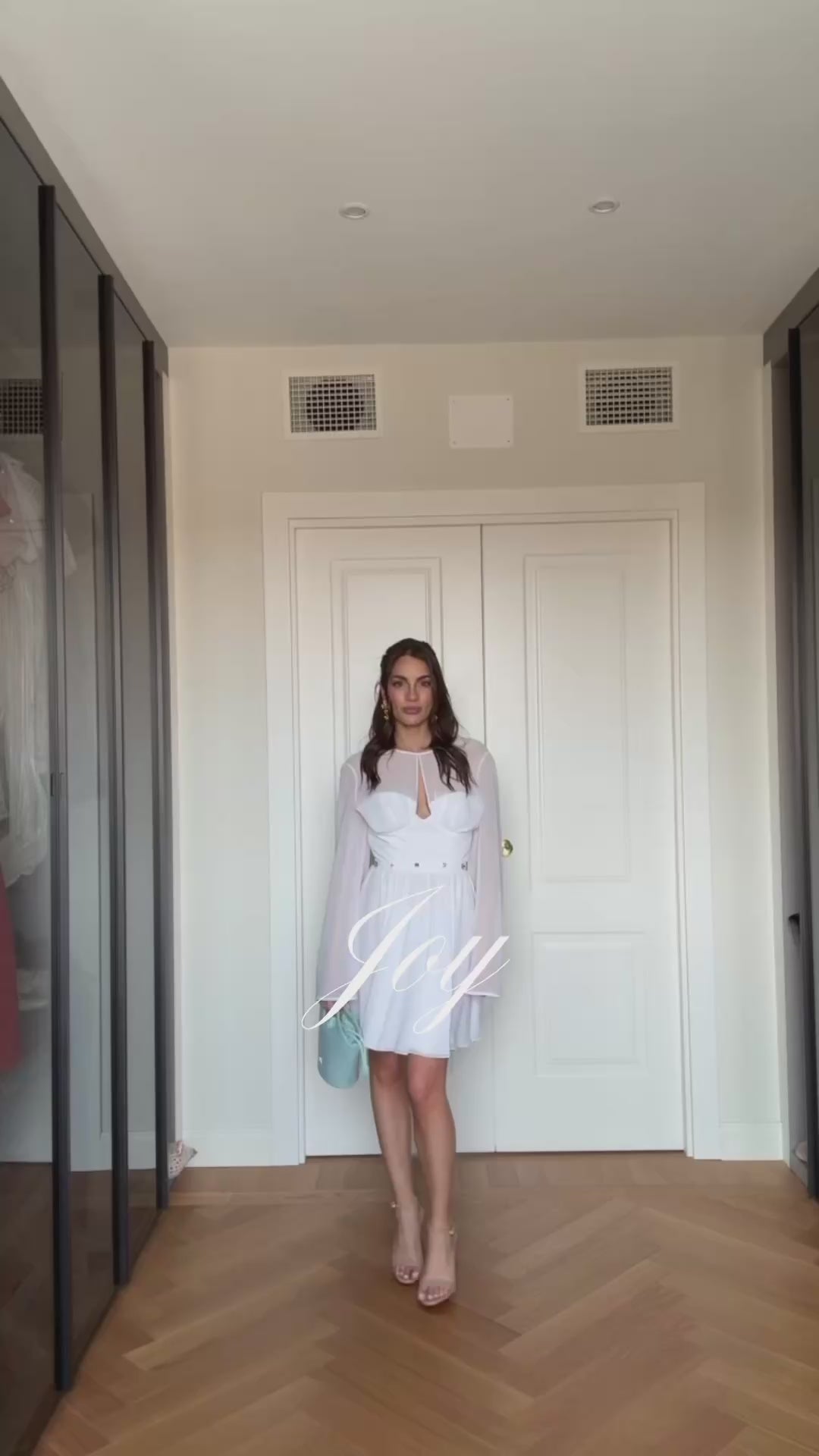 Load and play video in Gallery viewer, Handbag JOY - TURQUOISE
