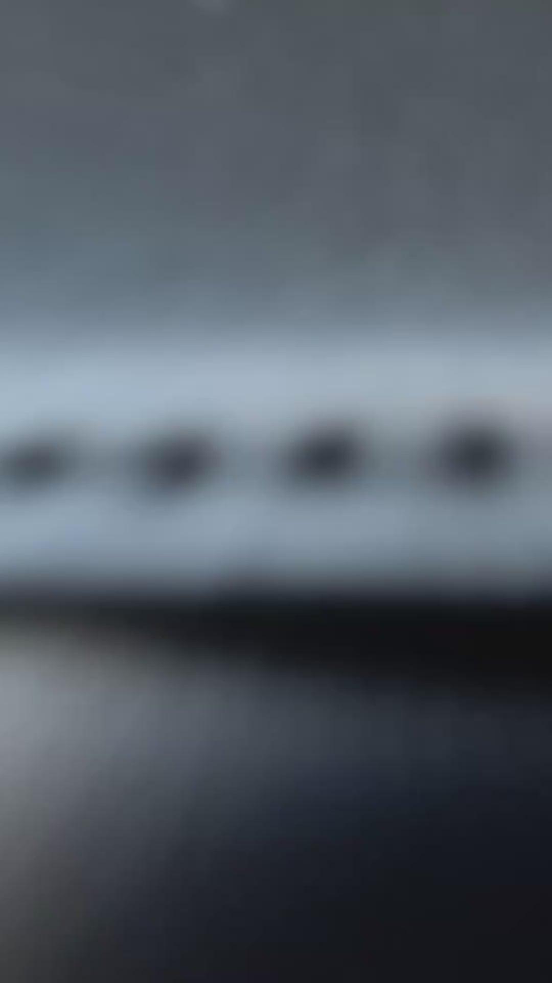 Carica e guarda video nella visualizzazione della galleria, Borsa a mano ESMÉ - BLACK SILVER
