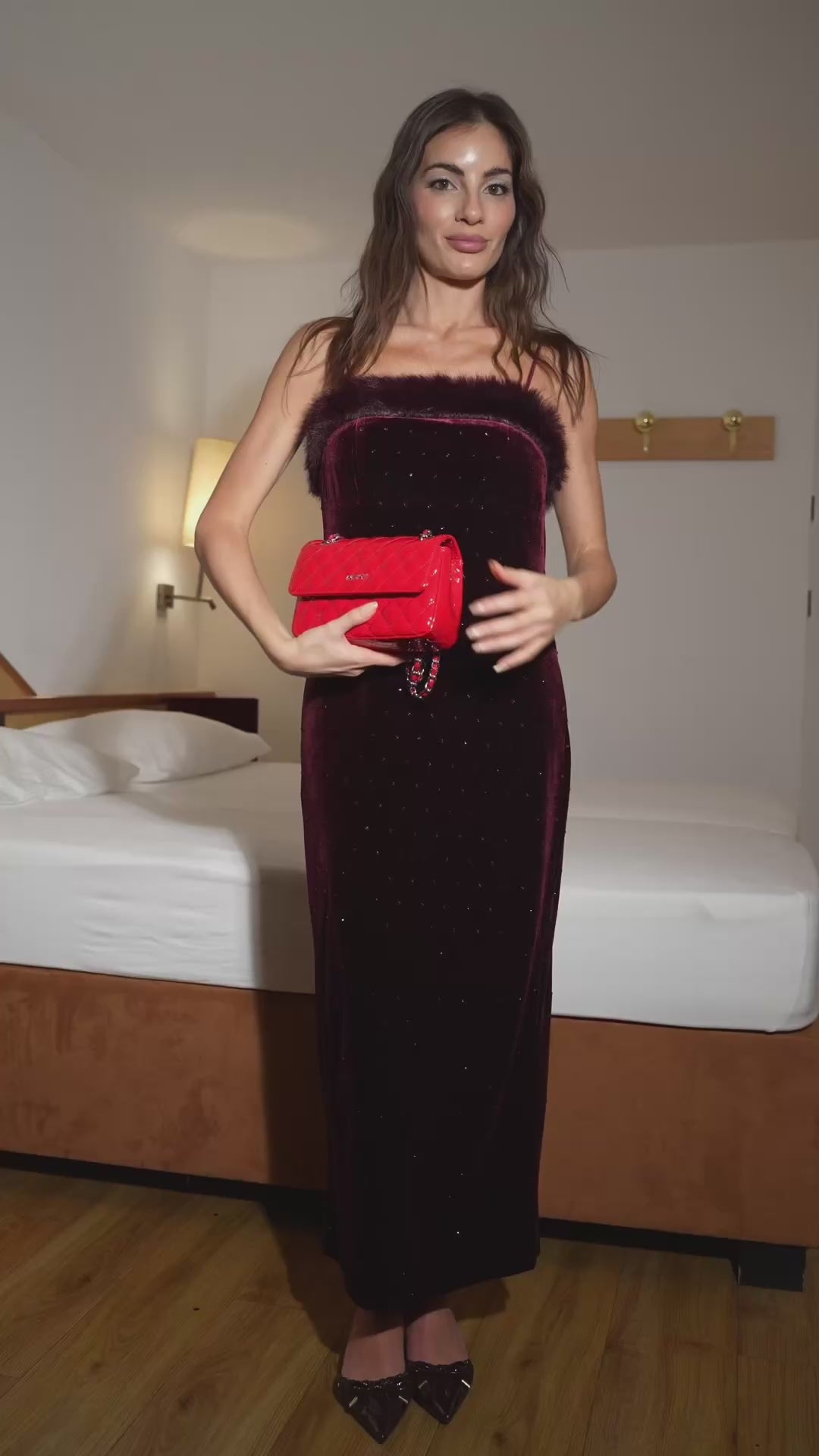 Carica e guarda video nella visualizzazione della galleria, Borsa a spalla KATE SMALL- FLAME
