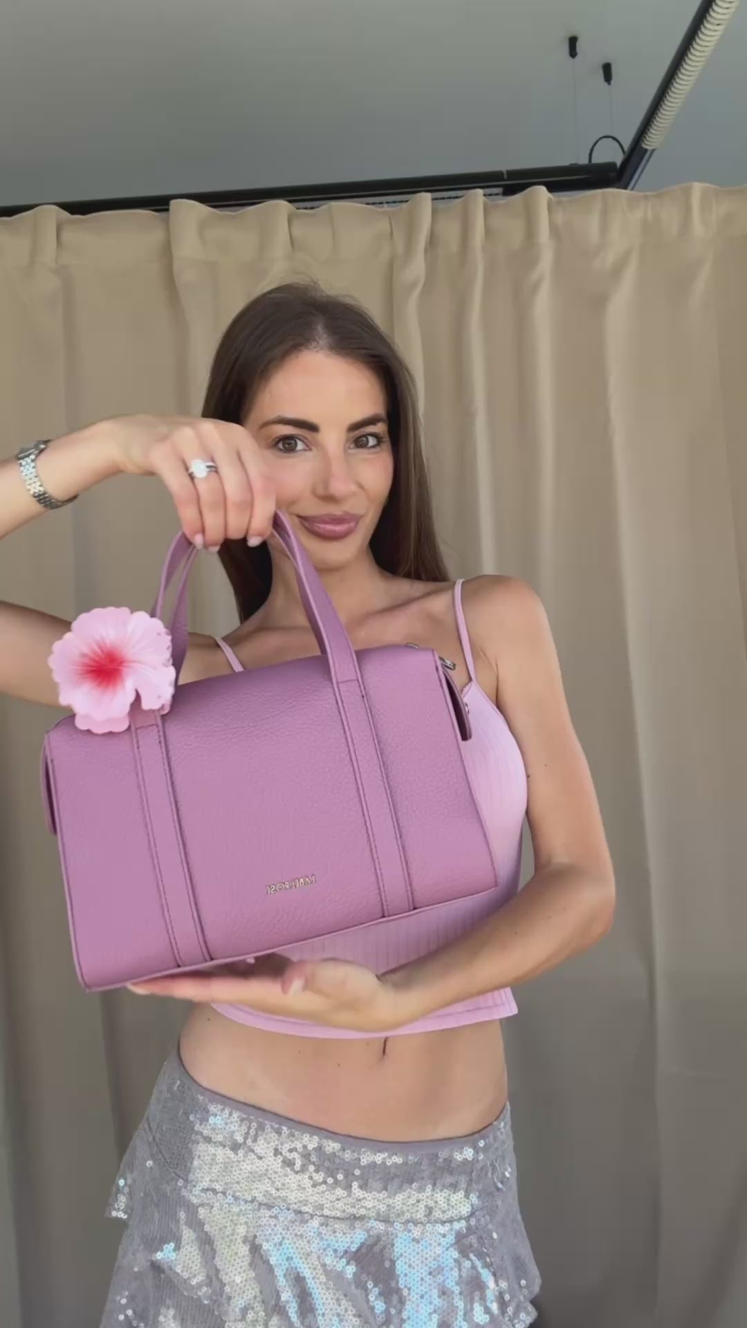 Carica e guarda video nella visualizzazione della galleria, Borsa bauletto ELLEN - TAFFY PINK
