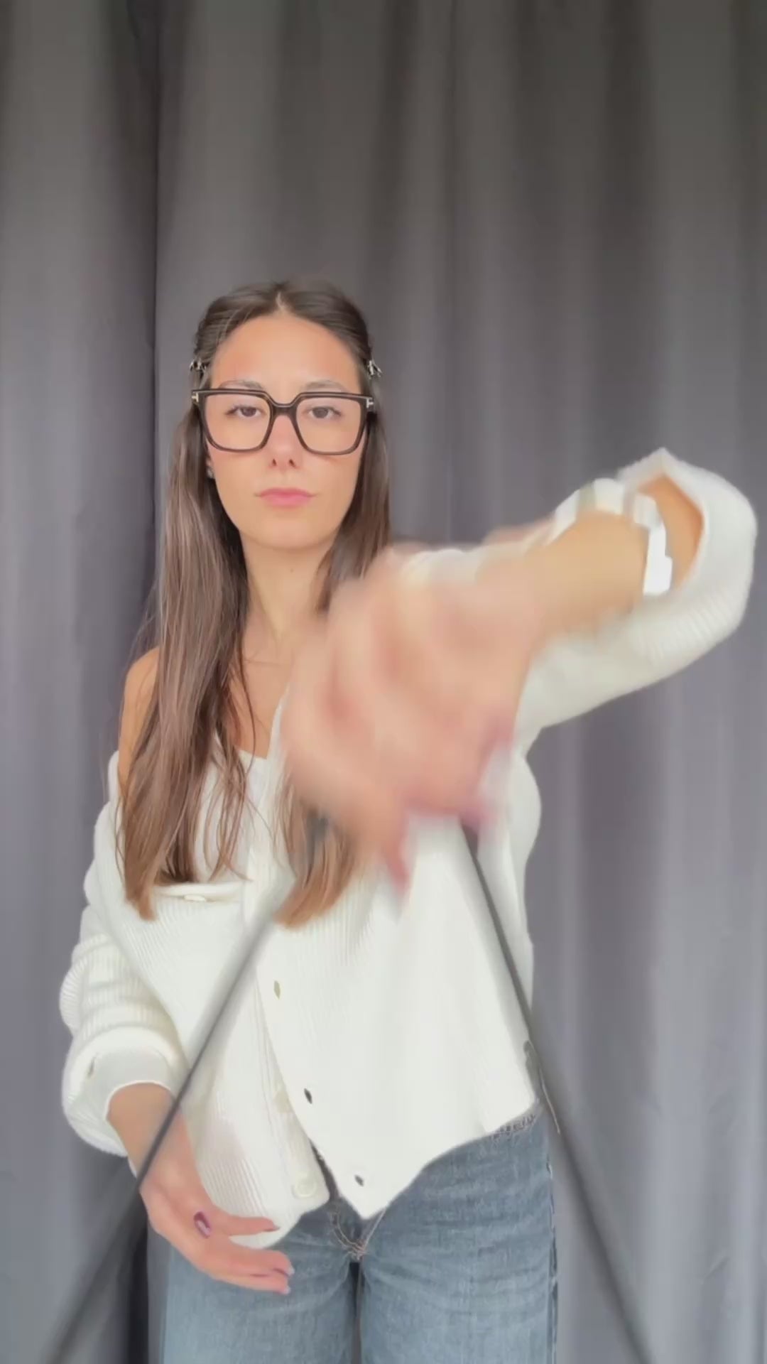 Carica e guarda video nella visualizzazione della galleria, Borsa a spalla MINNIE - BLACK SILVER
