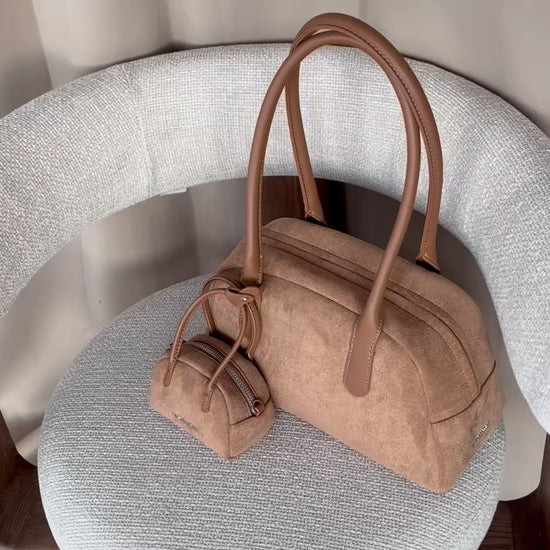 Load and play video in Gallery viewer, AVA Shoulder Bag - TAUPE
