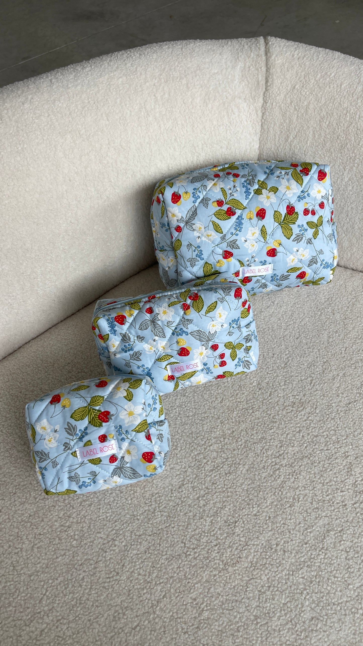 Trousse in tessuto con frutti SMALL - AZZURRO